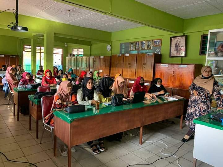 Sosialisasi kurikulum Paradigma  Baru dan Pengimbasan  Guru Penggerak