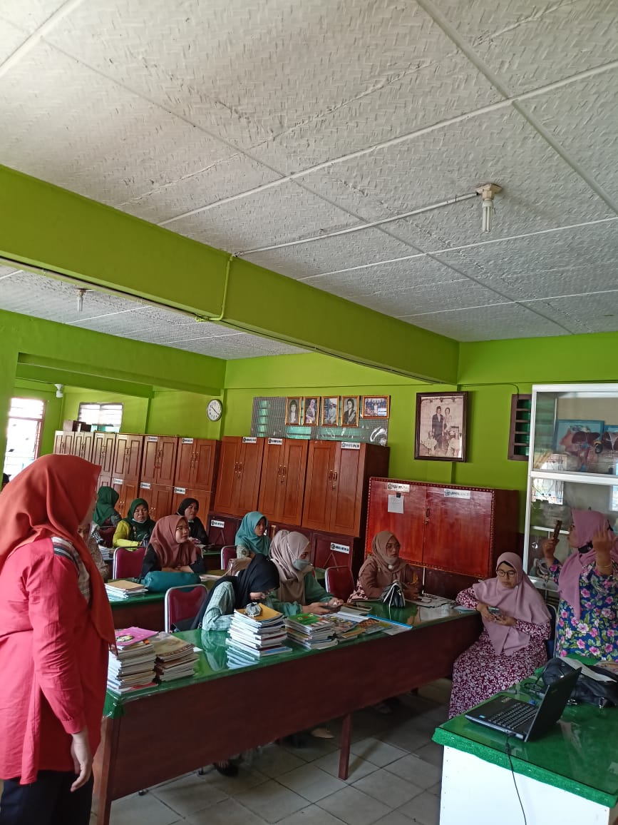 Pengimbasan Budaya Positif Oleh Guru Penggerak SD YPK 3