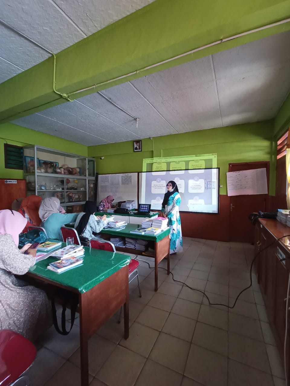 Pengimbasan Budaya Positif Oleh Guru Penggerak SD YPK 5