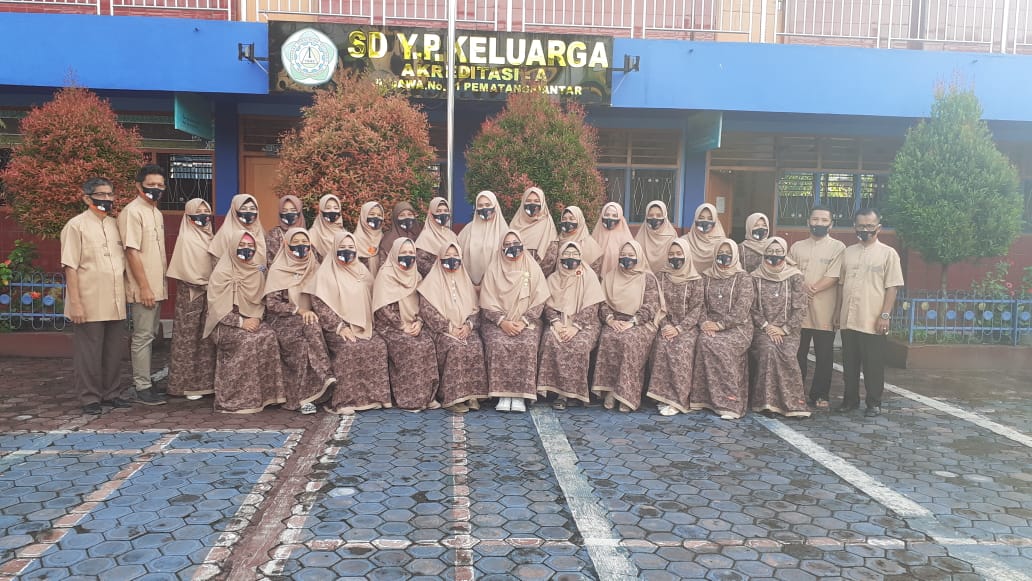 Memperingati Hari Guru